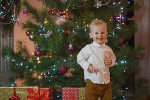 Почему не нужно везти подарки к Новому году в детские дома 