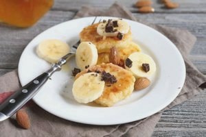 Как приготовить пышные сырники () Как приготовить пышные сырники
