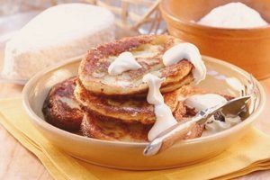 Как приготовить пышные сырники () Как приготовить пышные сырники